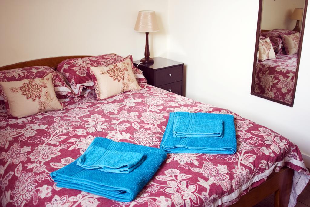 La Nesliere Chambres D'Hotes Bio Saint-Symphorien-des-Monts 外观 照片