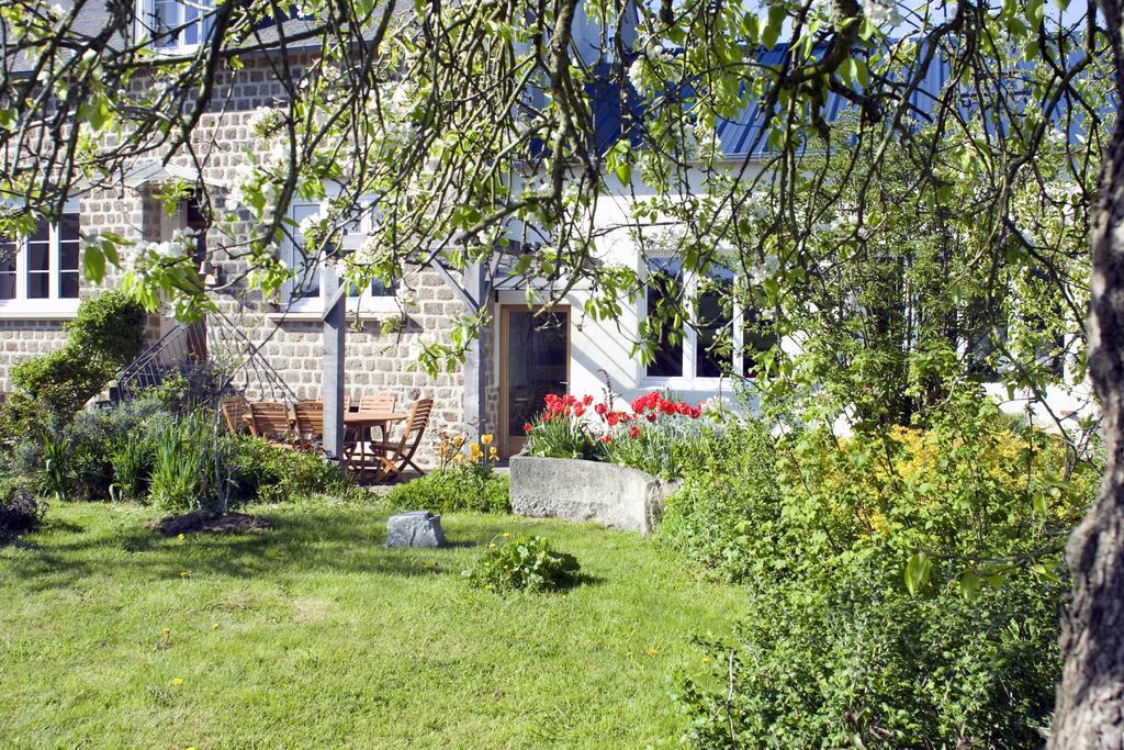 La Nesliere Chambres D'Hotes Bio Saint-Symphorien-des-Monts 外观 照片