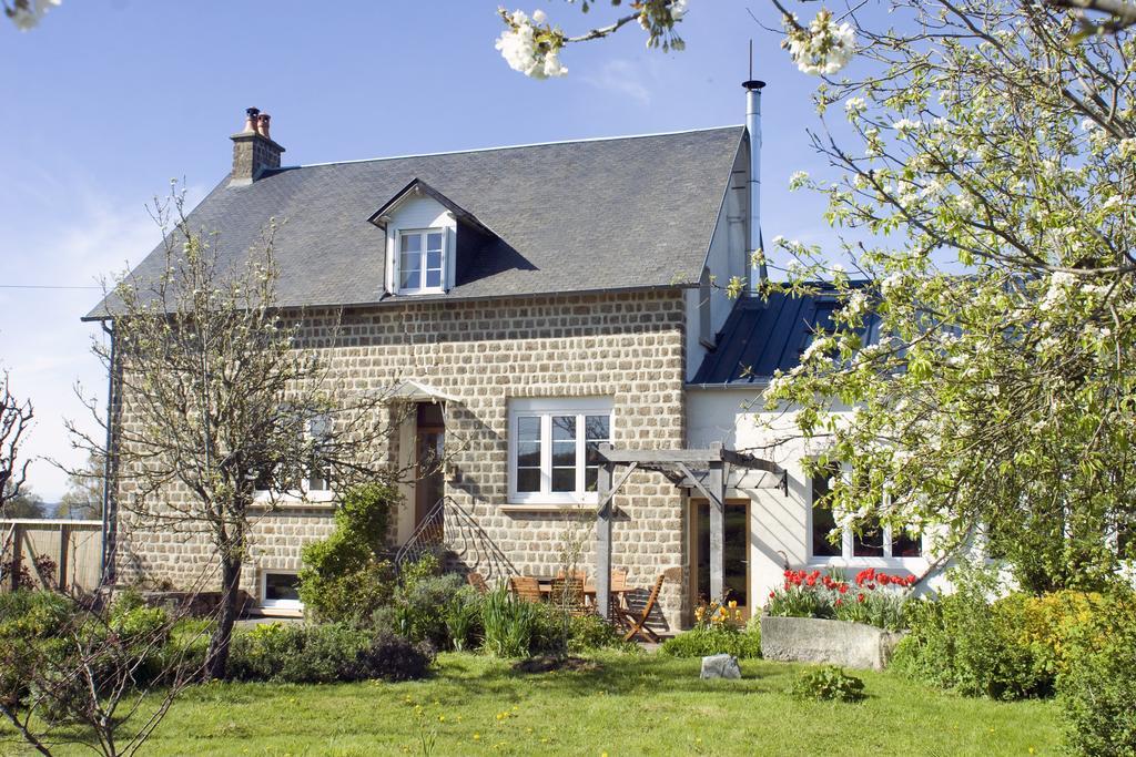 La Nesliere Chambres D'Hotes Bio Saint-Symphorien-des-Monts 外观 照片